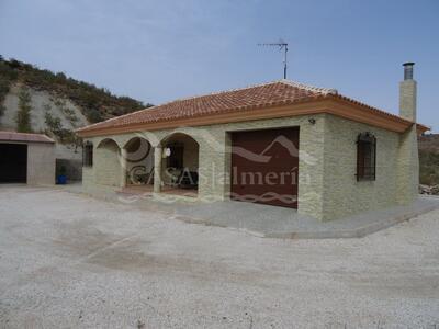 Villa in Los Cerricos, Oria, Almería