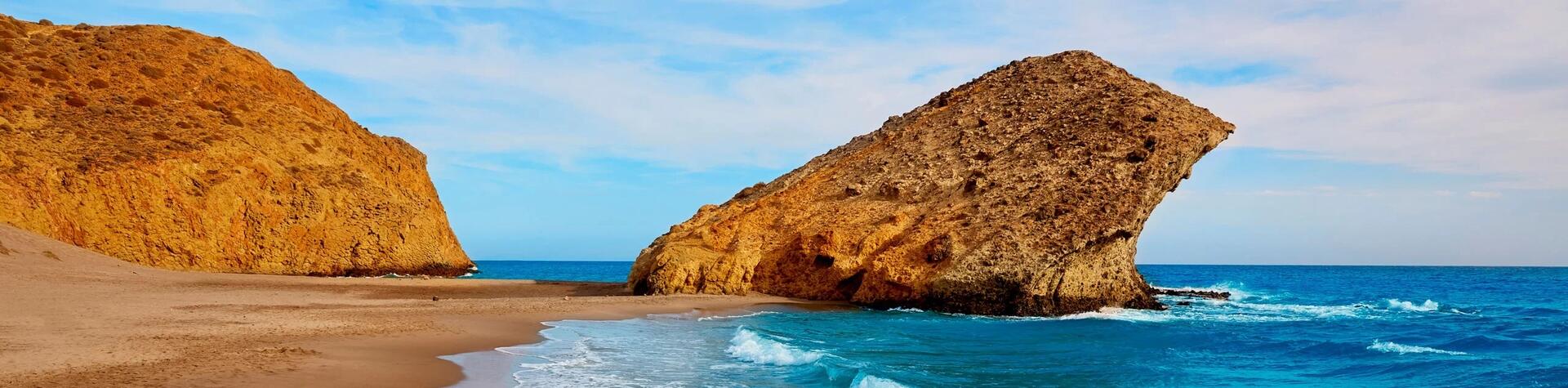 Mónsul Beach