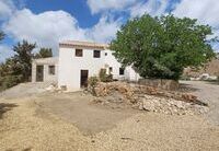 R01538: Cortijo for Sale in Velez-Rubio, Almería