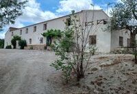 R01538: Cortijo for Sale in Velez-Rubio, Almería