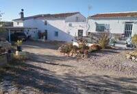 R01747: Rijtjeshuis Te koop in Urcal, Almería