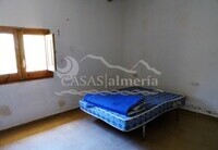 R01939: House for Sale in Los Pedregales, Almería