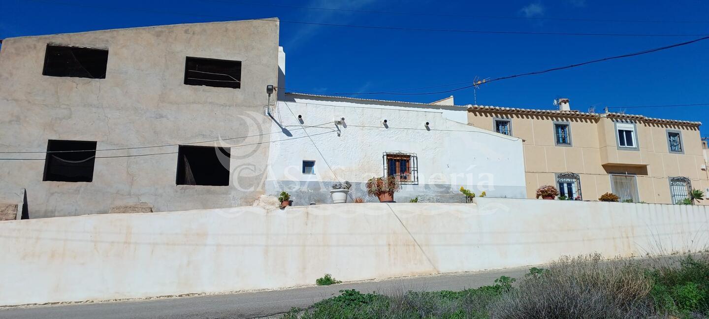 R22344: Cortijo for Sale in Santa Maria De Nieva, Almería R22344: Cortijo for Sale in Santa Maria De Nieva, Almería