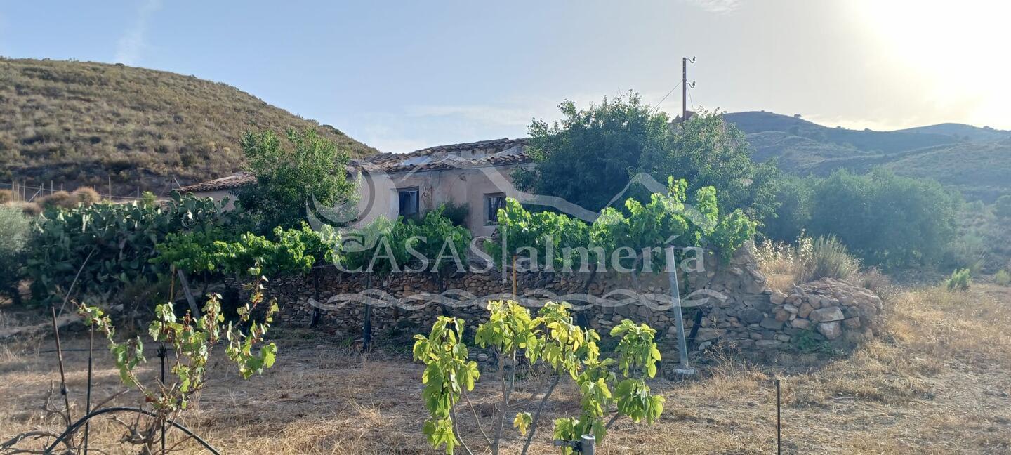 R22361: Cortijo en venta en Lubrin, Almería R22361: Cortijo en venta en Lubrin, Almería
