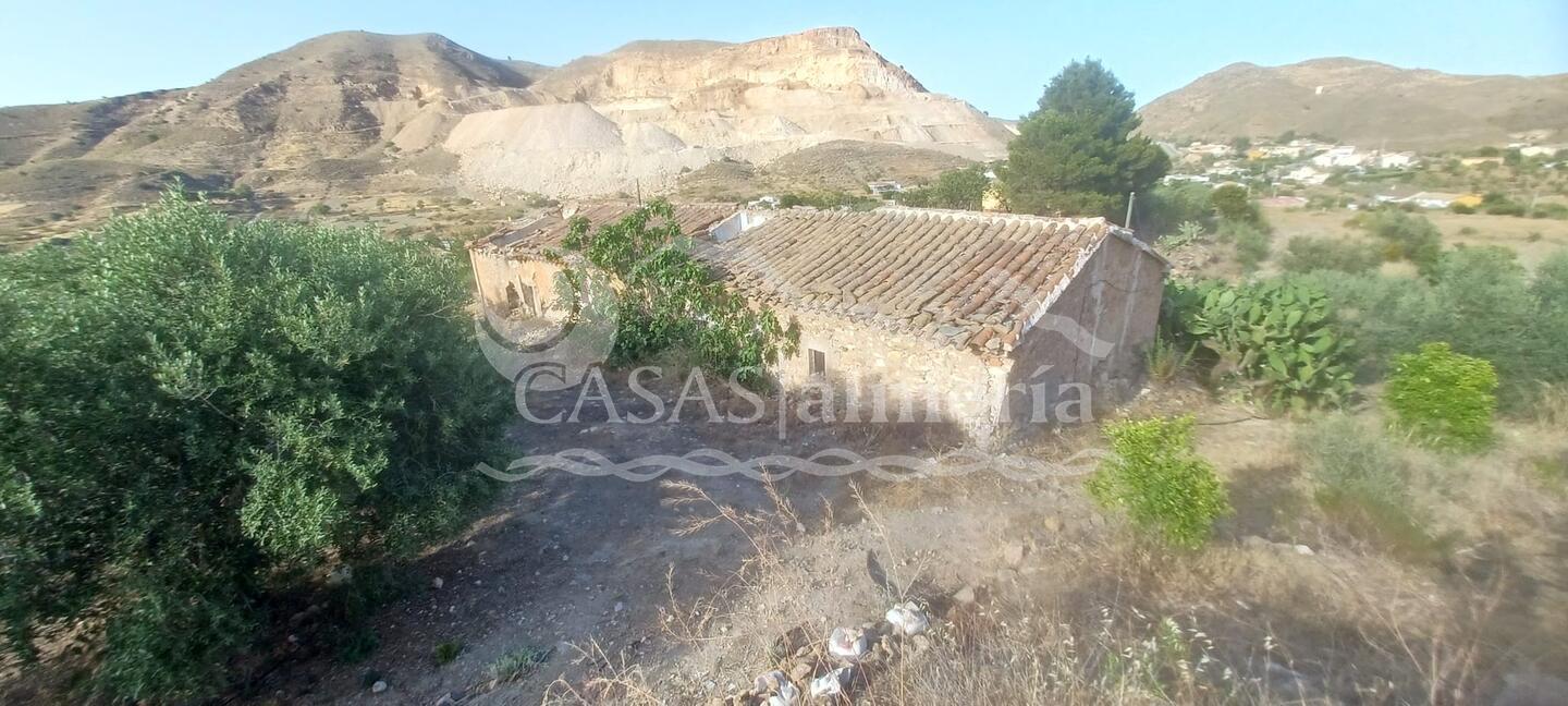 R22361: Cortijo en venta en Lubrin, Almería R22361: Cortijo en venta en Lubrin, Almería