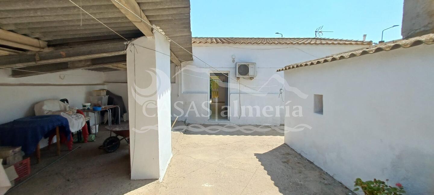 R22365: Cortijo for Sale in El Saltador, Almería R22365: Cortijo for Sale in El Saltador, Almería