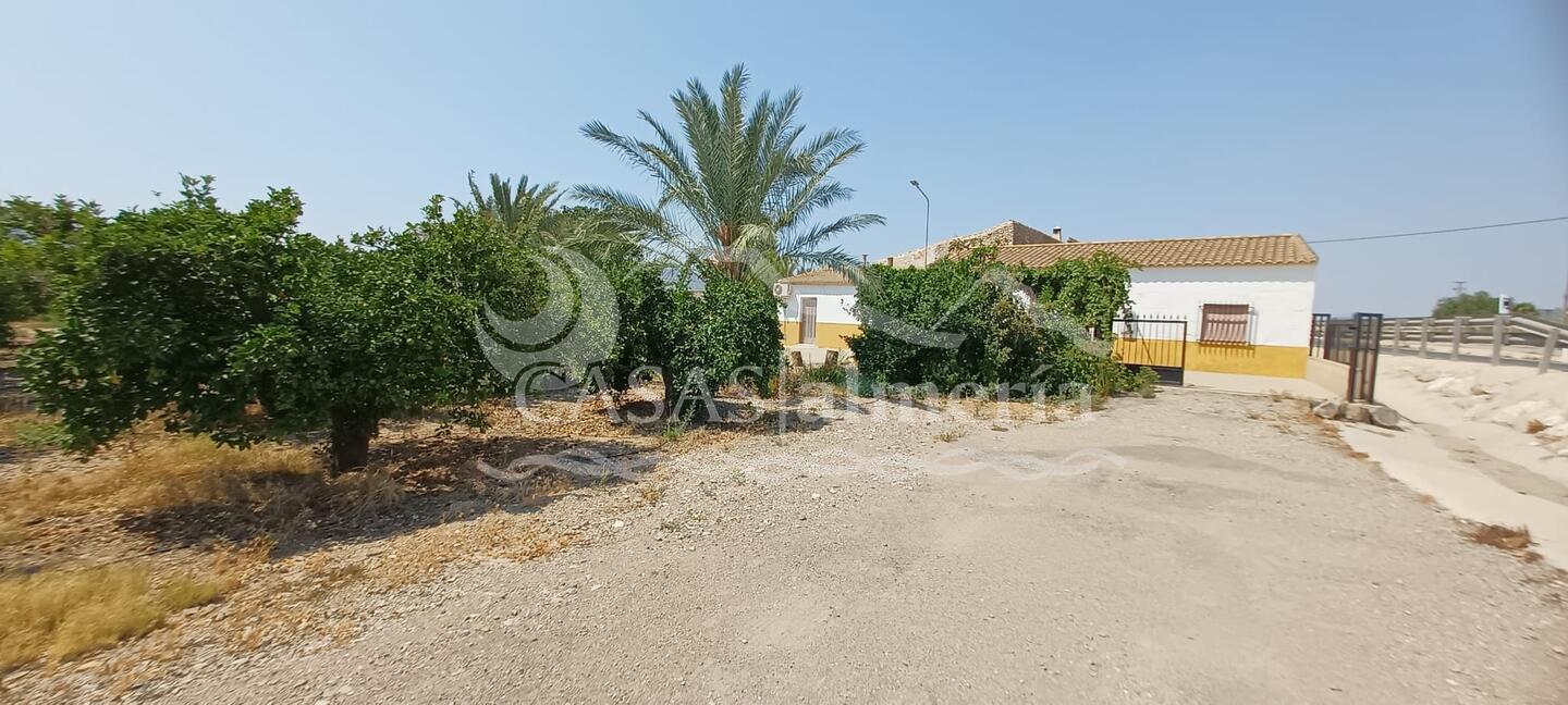 R22365: Cortijo for Sale in El Saltador, Almería R22365: Cortijo for Sale in El Saltador, Almería